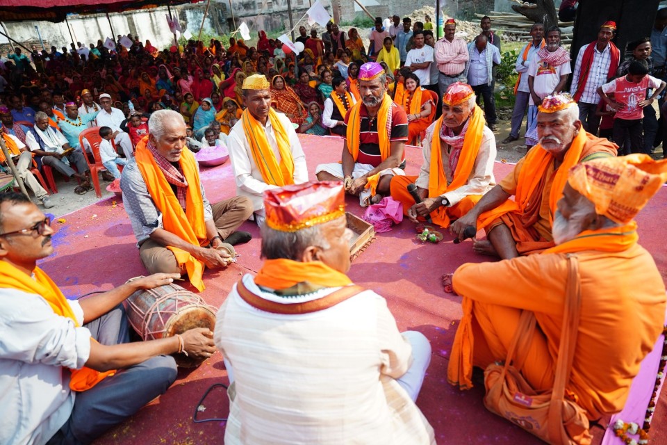 मधेसमा अचेल सुनिन छोड्यो होलीको ‘जोगिरा’