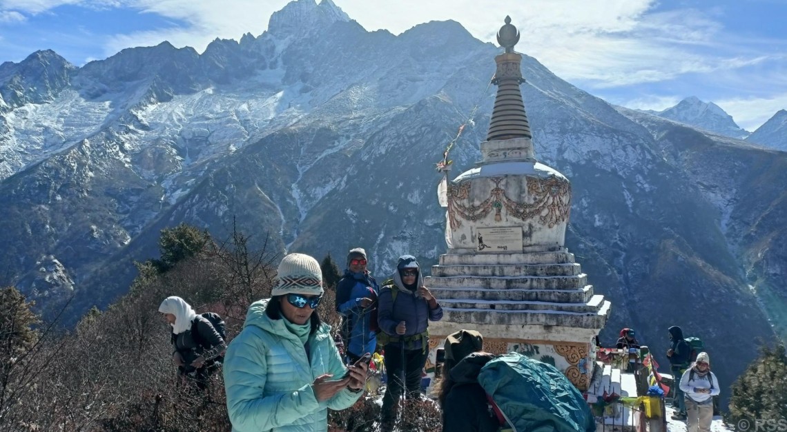 हप्तामा दुई सय जनाभन्दा बढी पर्यटक सगरमाथा क्षेत्रमा