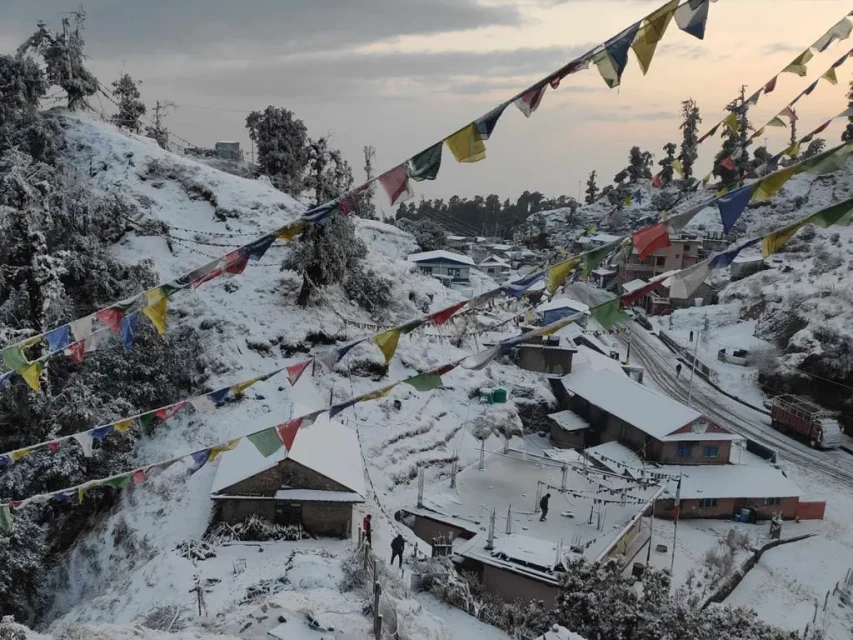 सङ्खुवासभाको मकालु क्षेत्रमा हिमपात, जनजीवन प्रभावित