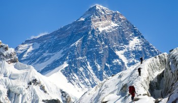 सगरमाथा आरोहणका क्रममा दुई आरोही बेपत्ता