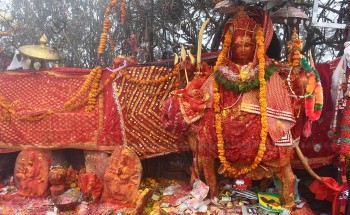 पाथीभरा मन्दिरमा तीर्थयात्रीको ओइरो, भेटी मात्रै दुई महिनामा १८ लाख