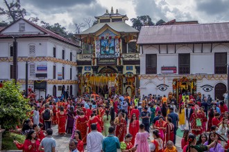 ‘तीजमा महँगा गहना लगाएर, बालबच्चा बोकेर पशुपति नआउनु’ : पशुपति विकाश कोष