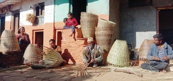 बाँस र निगालोबाट बनेका सामग्रीको व्यापार घट्दै