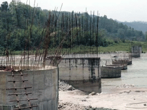 अलपत्र घुमाउने पुलको काम पुनः थालियो