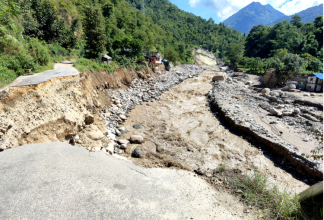 हेवाखोलामा ‘डाइभर्सन’ निर्माण गरी यातायात सञ्चालनको तयारी