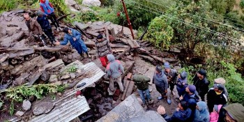 गुल्मीमा पहिरोले २ वटा घर पुरियो, १ जनाको मृत्यु, ३ जना बेपत्ता