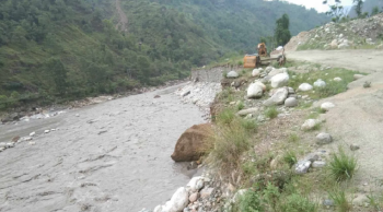 कालीगण्डकी नदी कटानले औद्योगिक ग्राम जोखिममा