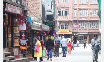 २४सै घण्टा व्यवसाय सञ्चालन गर्ने निर्देशनपछि उत्साहित ठमेलका व्यवसायी