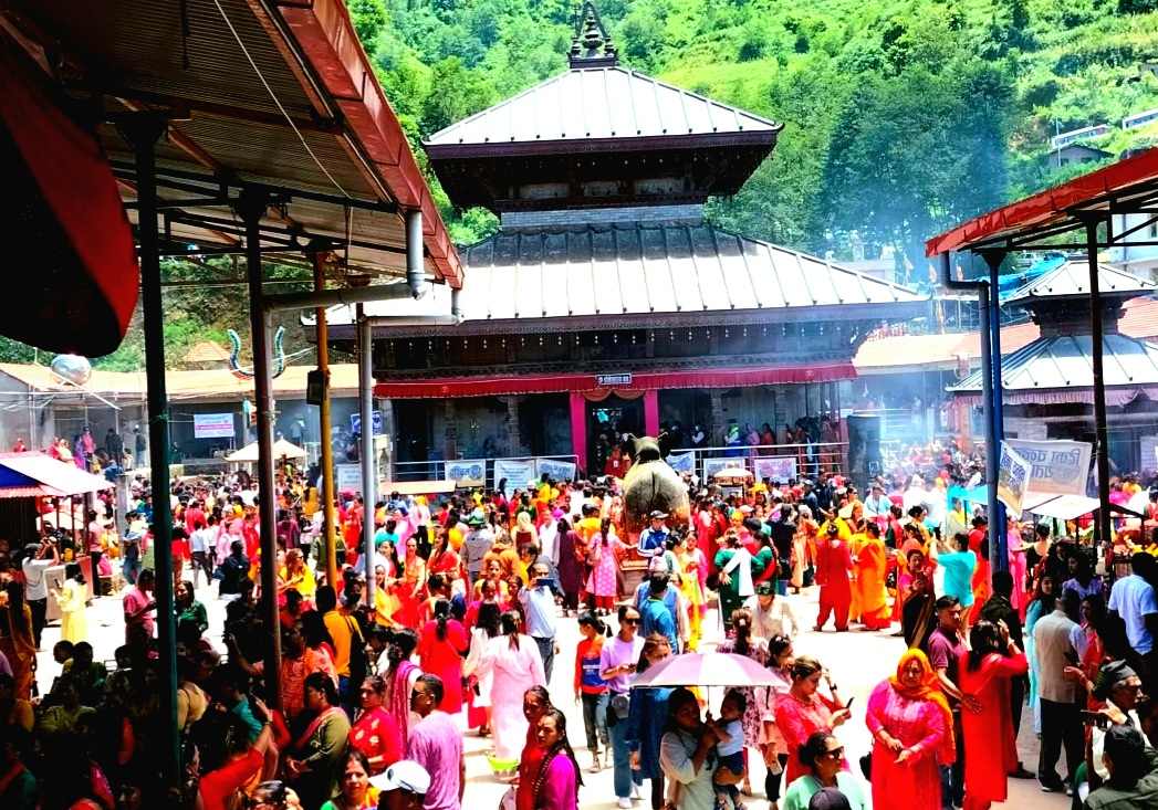 श्रावणी मेला डोलेश्वर, आशापुरीदेखि दत्तात्रयसम्म दर्शनार्थीको भीड