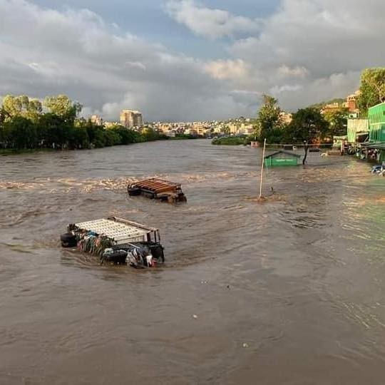 बल्खु खोलाले बगाउँदा एकजनाको मृत्यु