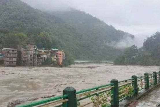 भीषण वर्षासँगै आएको बाढीमा परी २३ सैनिक बेपत्ता, खोजीकार्य जारी