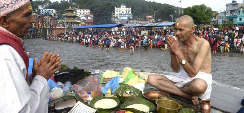 तर्पण पिण्डदानका साथ आज पितृपक्ष विधिवत् समापन हुँदै