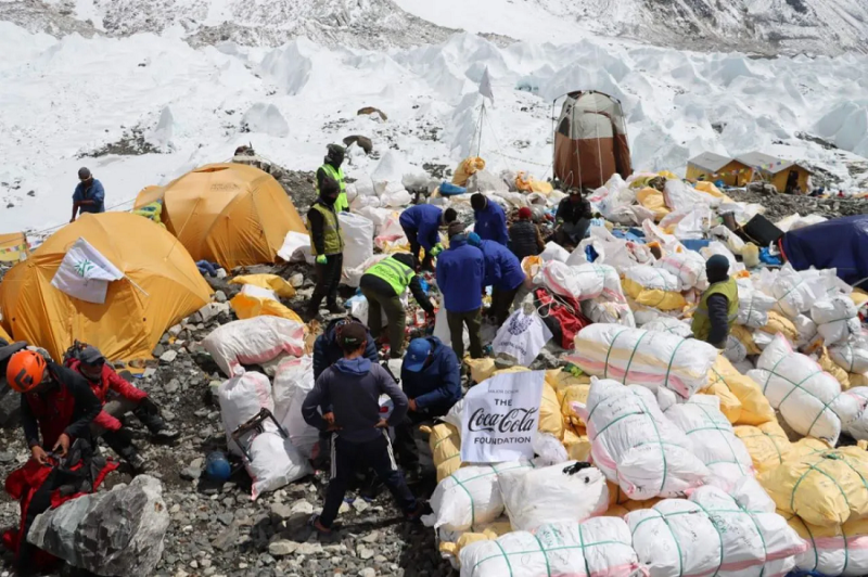 सगरमाथा सहित चार हिमालबाट ३४ हजार किलो फोहोर संकलन