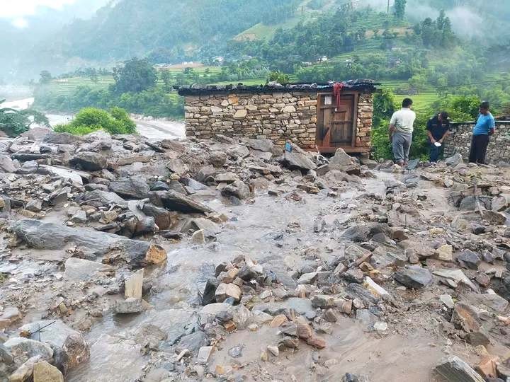 कर्णाली राजमार्ग अझै सञ्चालनमा आउन सकेन