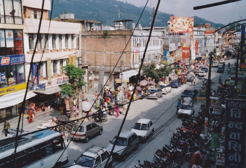 पोखरामा रोकिएन ट्याक्सीको मनोमानी