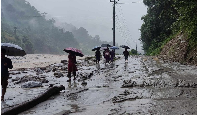 सङ्खुवासभामा बाढीपहिरोबाट ४३ परिवार विस्थापित