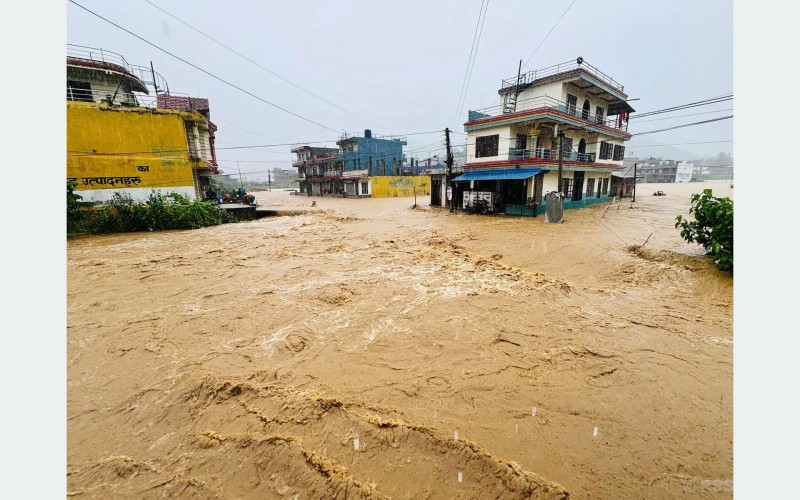 तनहुँको म्याग्दे खोलाको बाढीले घुम्तीका घर डुबानमा