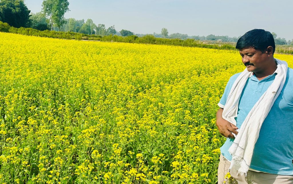 राजनीतिसँगै कृषिकर्ममा पूर्वप्रमुख हरिनारायण चौधरी