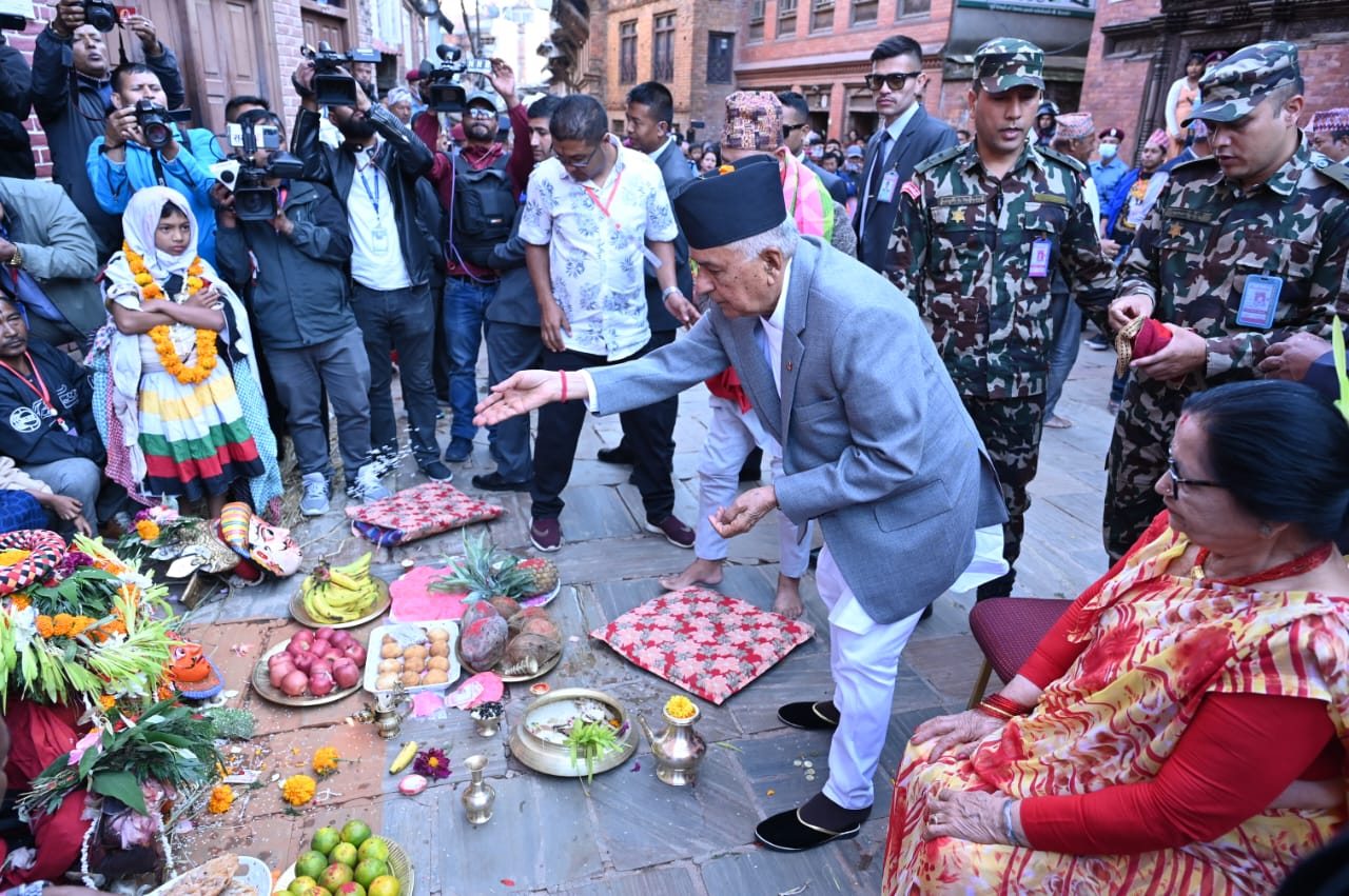 राष्ट्रपति पौडेलले गरे नवदुर्गाको विशेष पूजा