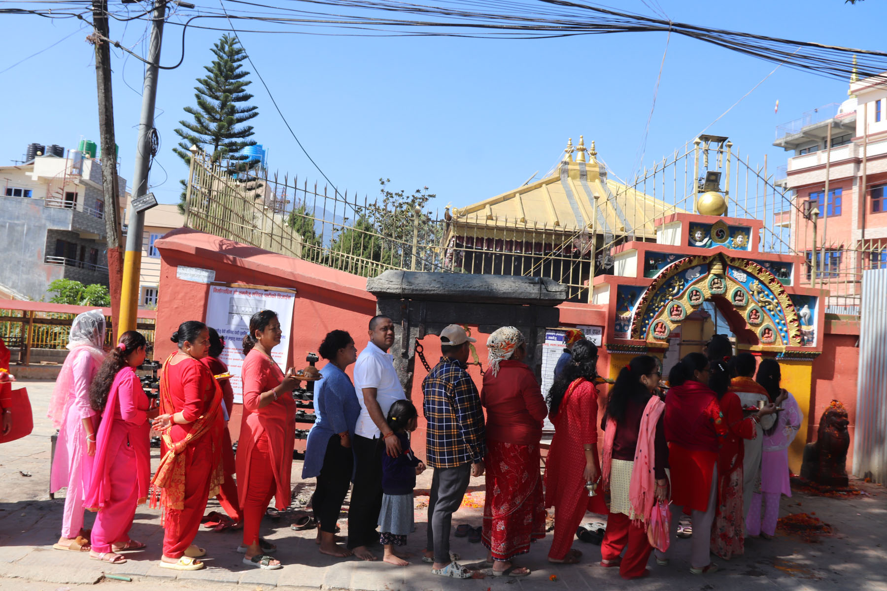 देशभरका शक्तिपीठ एवं देवी मन्दिरमा भक्तजनको लाम