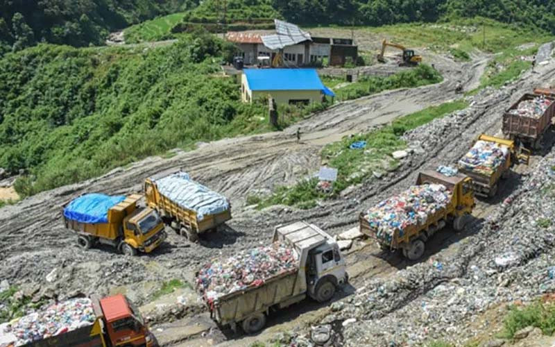 काठमाडौं महानगरको फोहर उठ्न अझै केही दिन लाग्ने