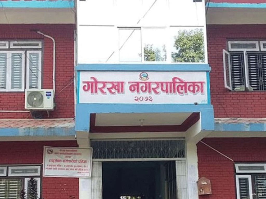 गोरखनाथदेखि गोरखपुरसम्म खिचडी यात्रा गर्दै गोरखा नगरपालिका