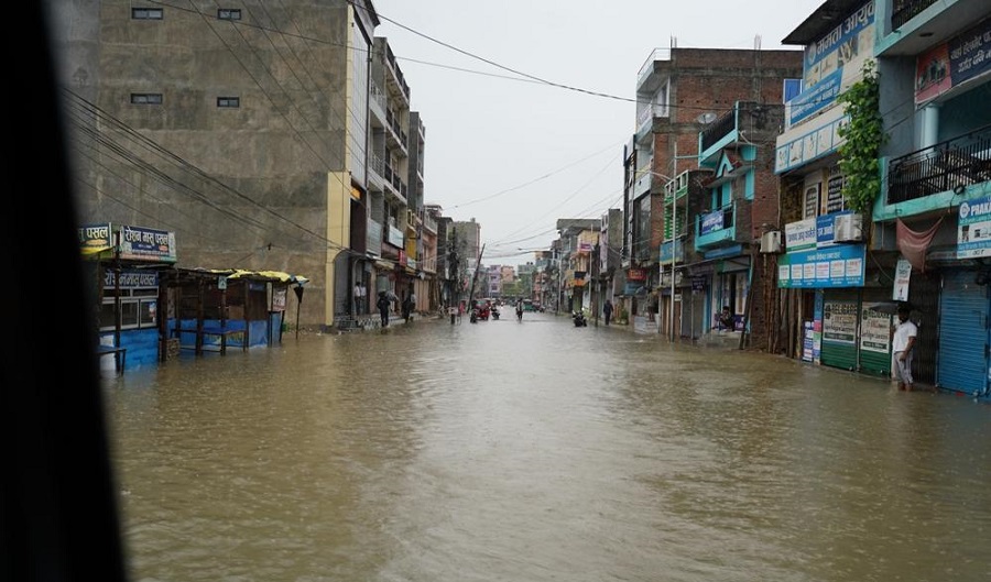 घरभित्र पसेको बाढीमा डुबेर शिशुको मृत्यु, युवक बेपत्ता