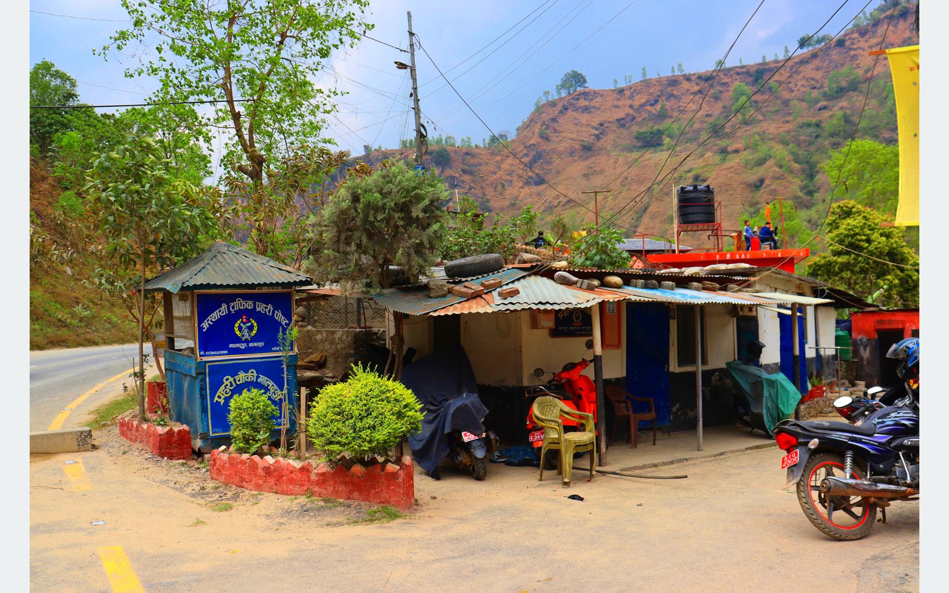 नागरिकको सुरक्षामा खटिएका प्रहरी आफैँ छैनन् सुरक्षित