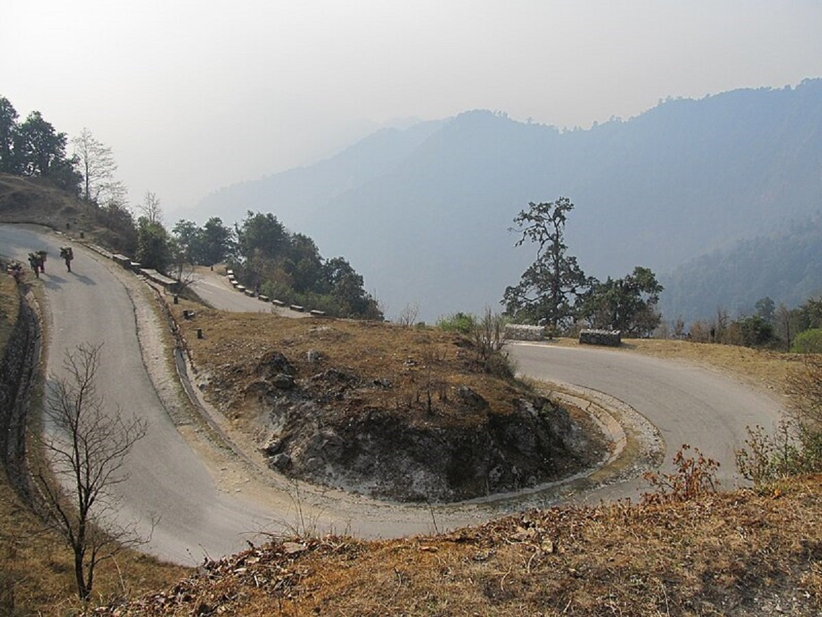 हेटौँडा-चित्लाङ-चन्द्रागिरि-काठमाडौँ र हेटौँडा-पालुङ-नौबिसे सडकमा गुड्न थाले गाडी