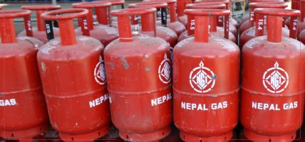 निगमले भन्यो : बजारमा ग्यासको अभाव छैन निगमले भन्यो : बजारमा ग्यासको अभाव छैन