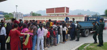 होल्डिङ सेन्टरमा सुकुमवासीको विचल्ली, पाएनन् पेटभरि खान