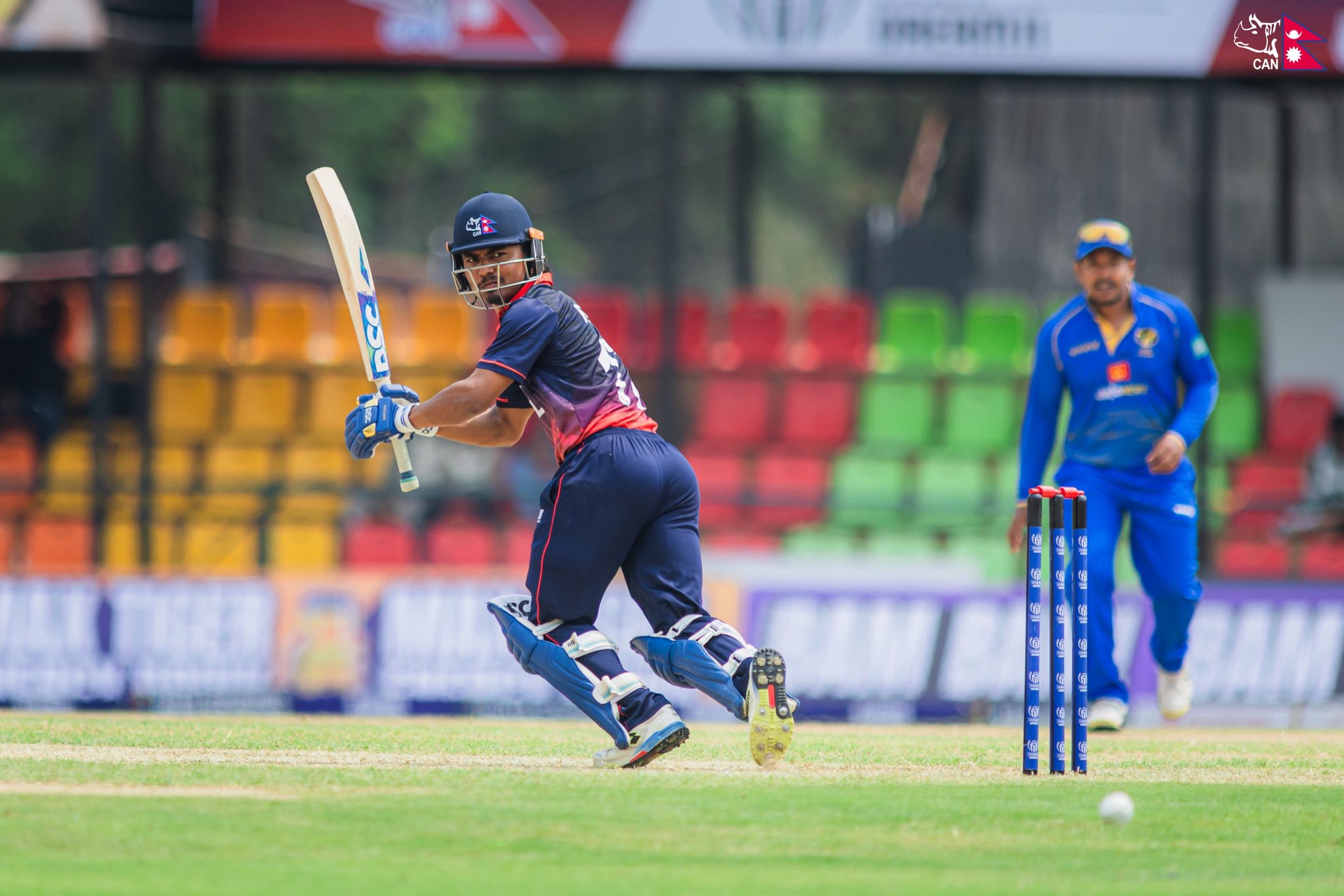 आइसिसी विश्वकप क्रिकेटः युएईविरुद्ध नेपालले ‘ब्याटिङ’ गर्दै