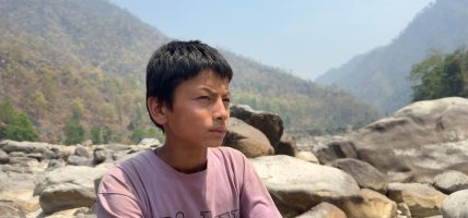 एक भारी घाँसका लागि बाबुछोरा नै कर्णालीमा बगेपछि…