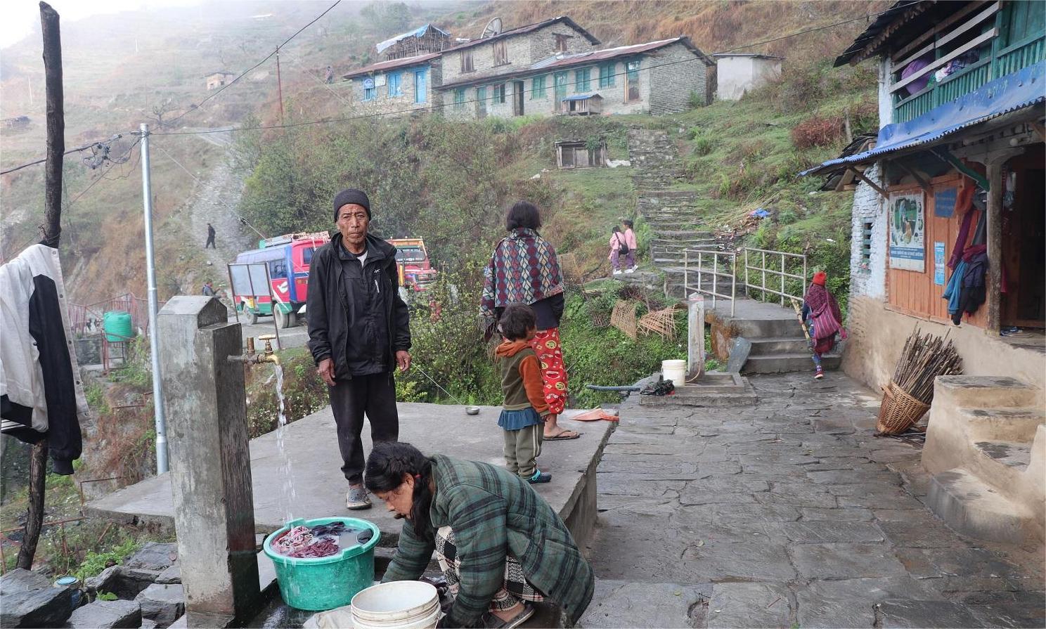 मल्कवाङमा घरघरमै धारा, १८५ परिवारलाई स्वच्छ खानेपानी सुविधा मल्कवाङमा घरघरमै धारा, १८५ परिवारलाई स्वच्छ खानेपानी सुविधा