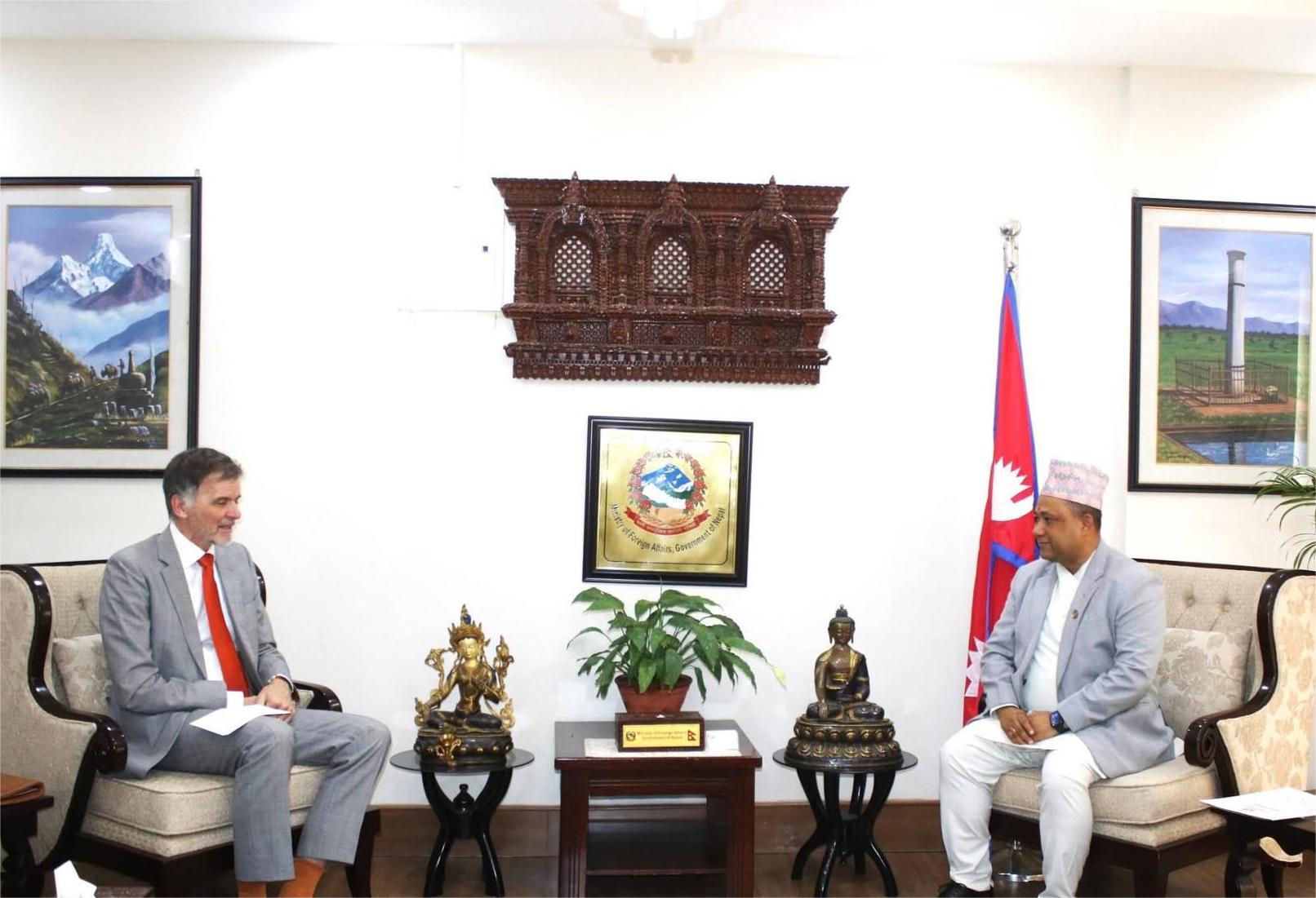 परराष्ट्र मन्त्री खनालसँग जर्मनीका राजदूतको भेट परराष्ट्र मन्त्री खनालसँग जर्मनीका राजदूतको भेट