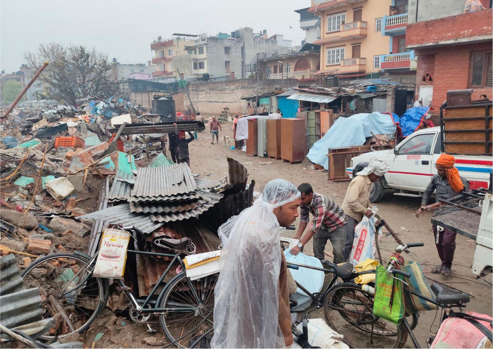 बस्ती हटेपछि खुला आकाशमुनि सुकुम्वासी, वर्षाले थप्यो पीडा