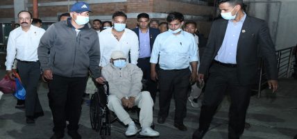 संक्रमण बढेपछि ओलीको भेटघाटमा लगाइयो रोक