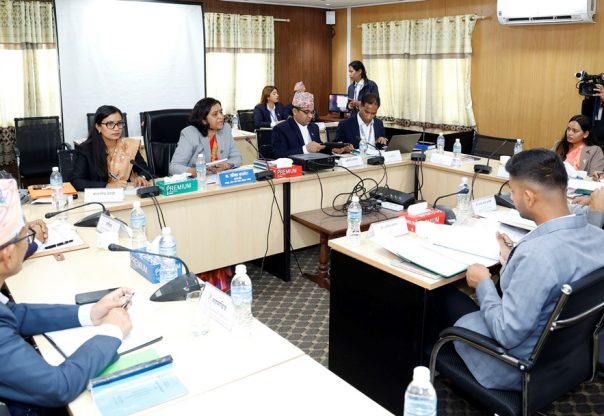संसदीय समितिमा मन्त्री र विपक्षी सांसदबीच भनाभन