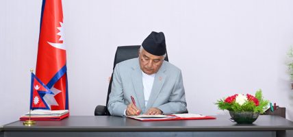 सरकारले सिफारिस गरेको आठवटै अध्यादेश राष्ट्रपतिद्वारा जारी