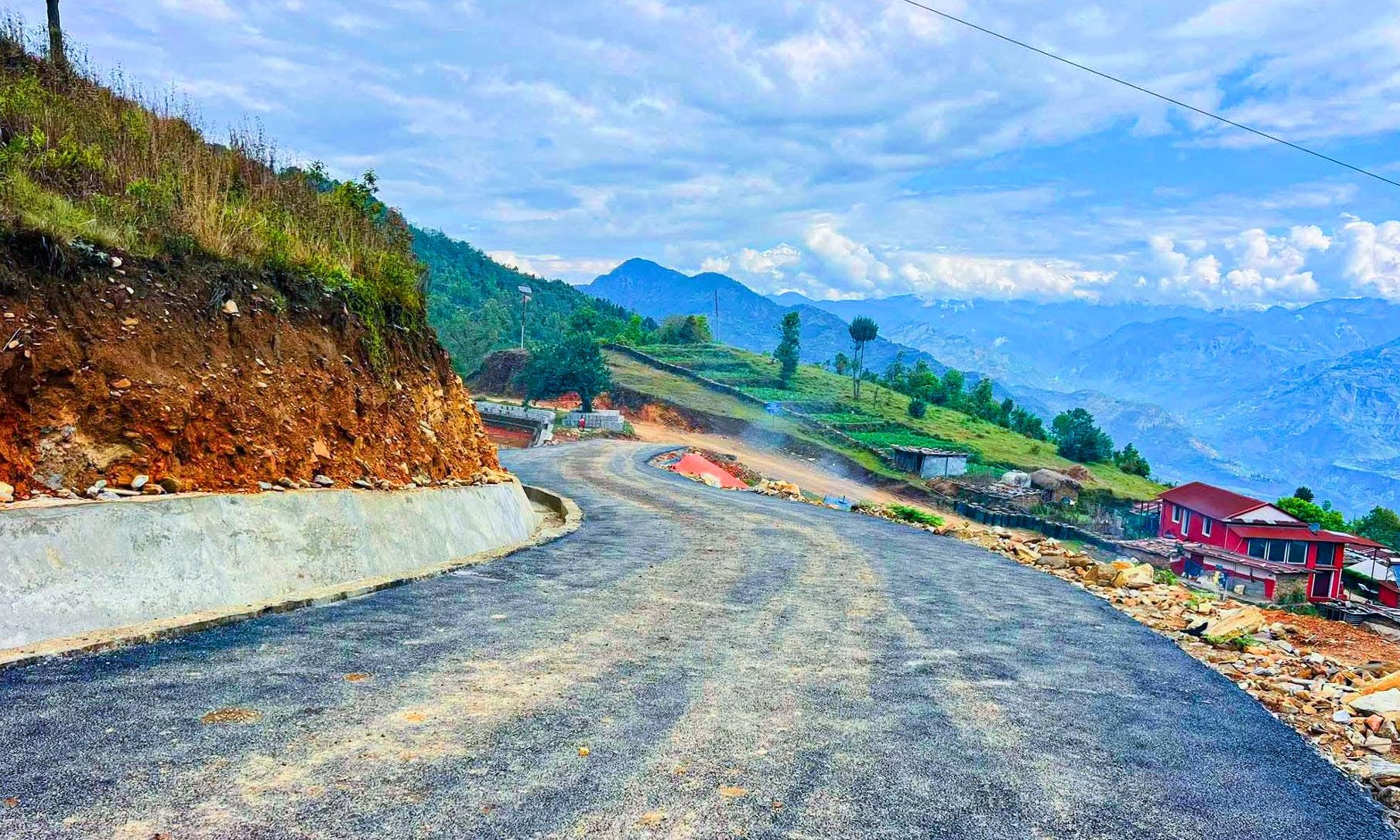 ११ वर्षपछि ग्रामीण सडक कालोपत्र